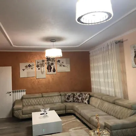 فيلة Vila Odisea بورغراديك